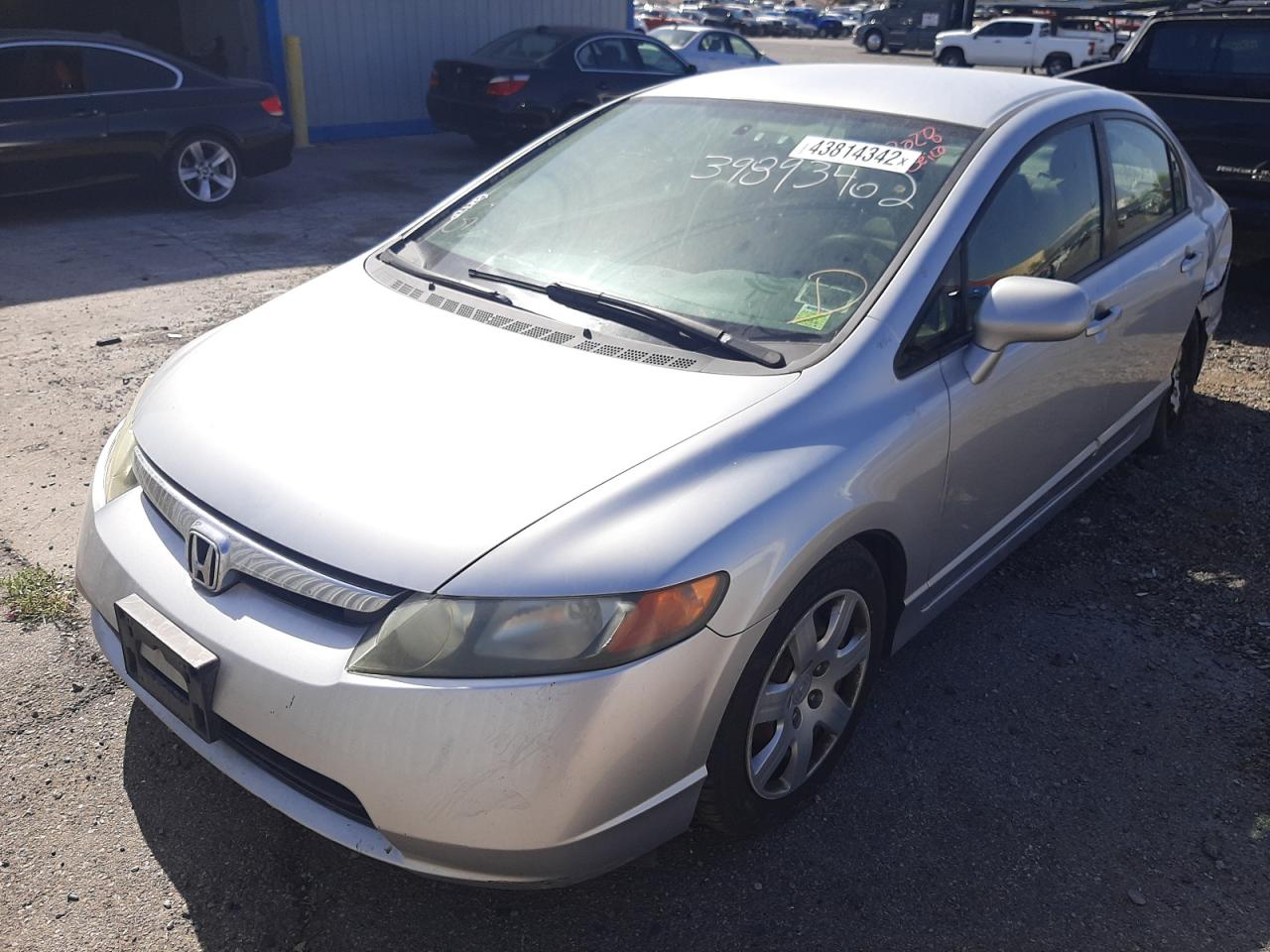 Photo 2 from auction – 2007 HONDA CIVIC LX with VIN 2HGFA15557H503404