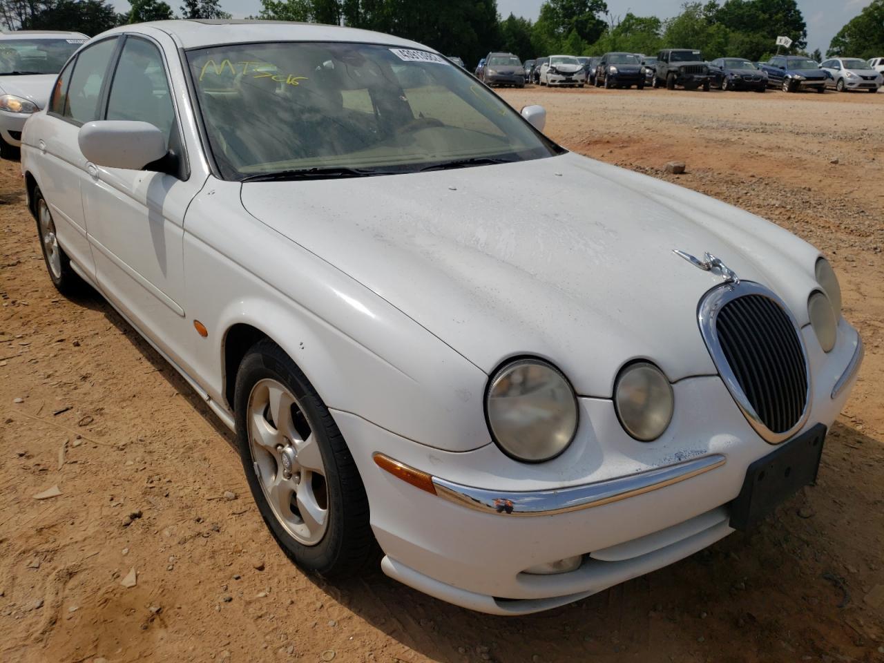 JAGUAR S-TYPE 2000 with VIN SAJDA01C9YFL64421 - Photo from auction