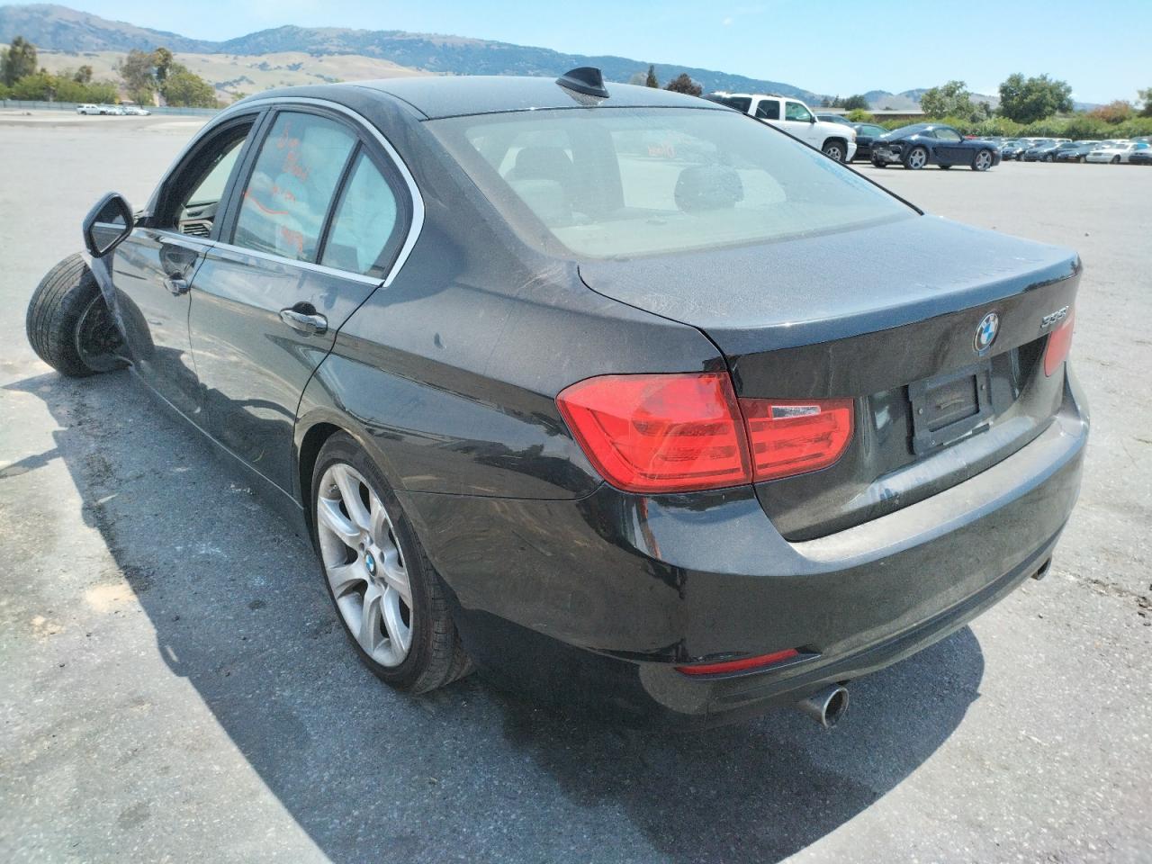 Photo 3 from auction – 2015 BMW 335 I with VIN WBA3A9G56FNS66549