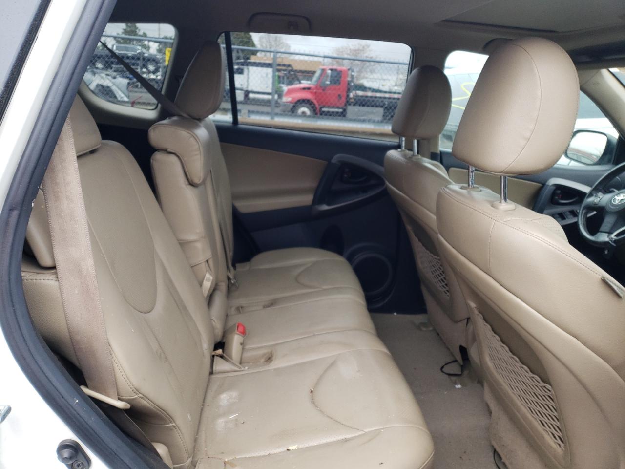 Photo 6 from auction – 2012 TOYOTA RAV4 LIMIT with VIN 2T3DK4DV4CW085062