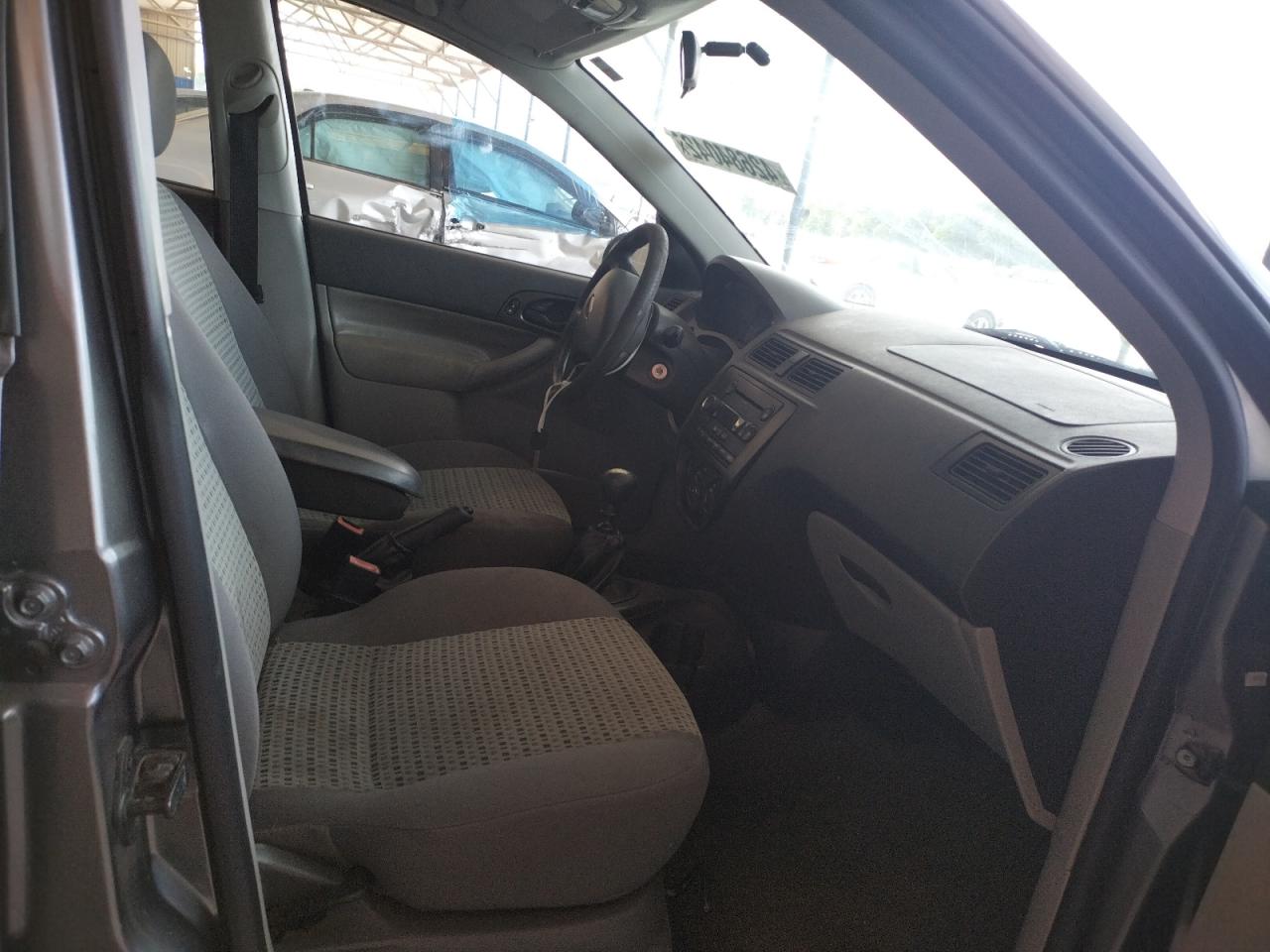 Photo 5 from auction – 2007 FORD FOCUS ZX4 with VIN 1FAFP34N07W362436
