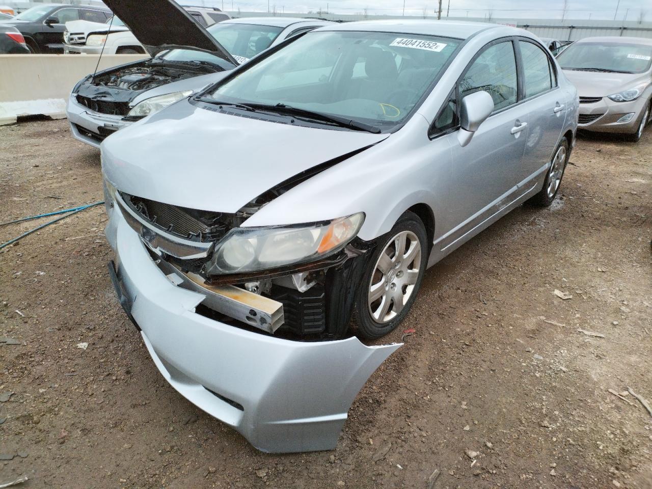 Photo 2 from auction – 2009 HONDA CIVIC LX with VIN 19XFA16599E048018