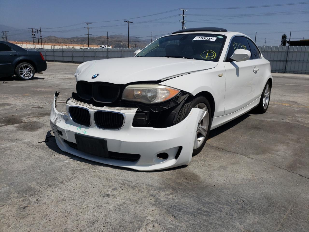 Zdjęcie 2 z aukcji – 2013 BMW 128 I z VIN WBAUP9C52DVS95164