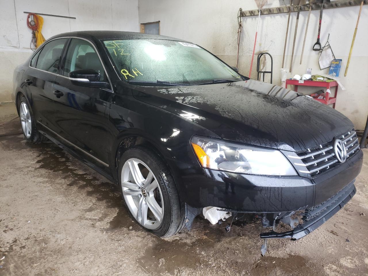 VOLKSWAGEN PASSAT SE 2012 with VIN 1VWBN7A39CC077798 - Photo from auction