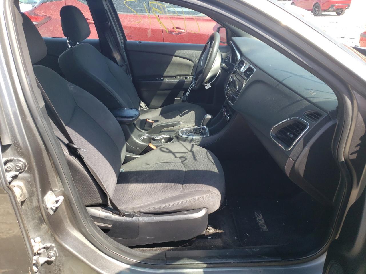 Photo 5 from auction – 2012 CHRYSLER 200 LX with VIN 1C3CCBAB0CN223988