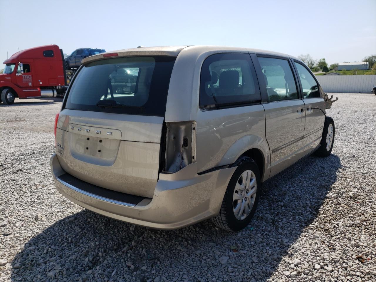 Фото 4 с аукциона – 2016 DODGE GRAND CARA с VIN 2C4RDGBG5GR217929