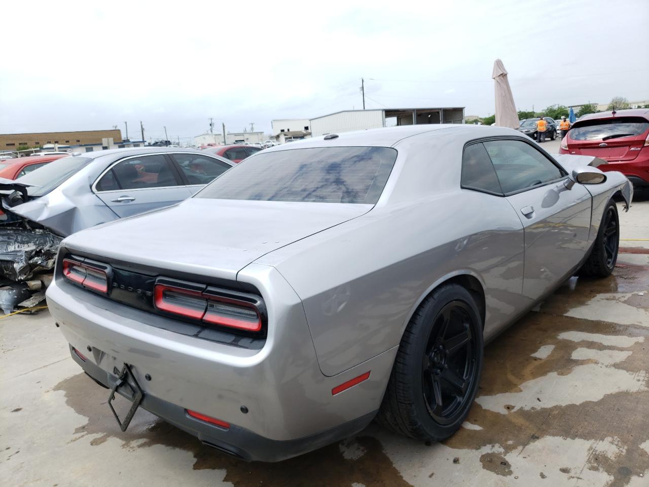 Photo 4 from auction – 2016 DODGE CHALLENGER with VIN 2C3CDZAG3GH209521