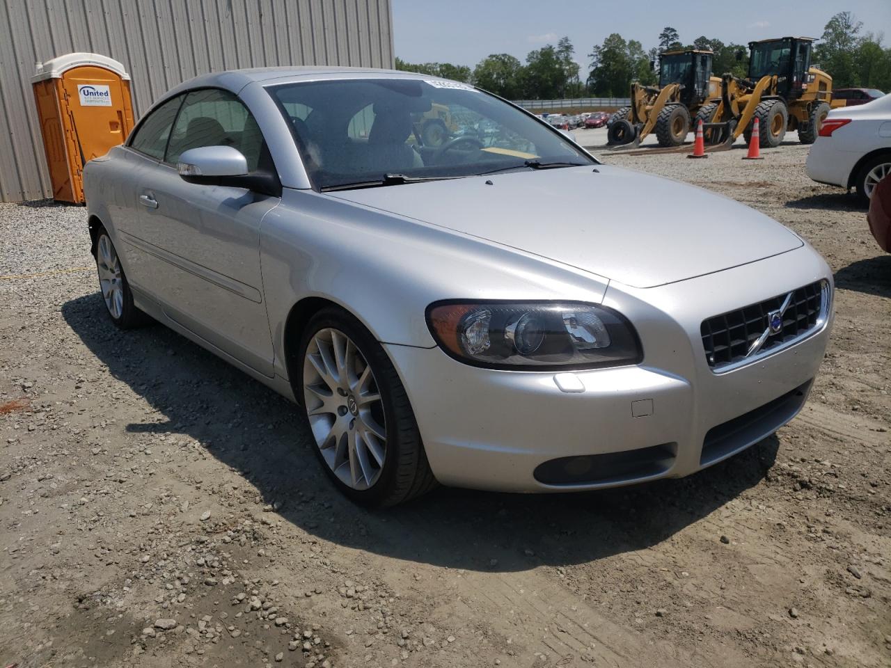 VOLVO C70 T5 2008 with VIN YV1MC67208J041957 - Photo from auction