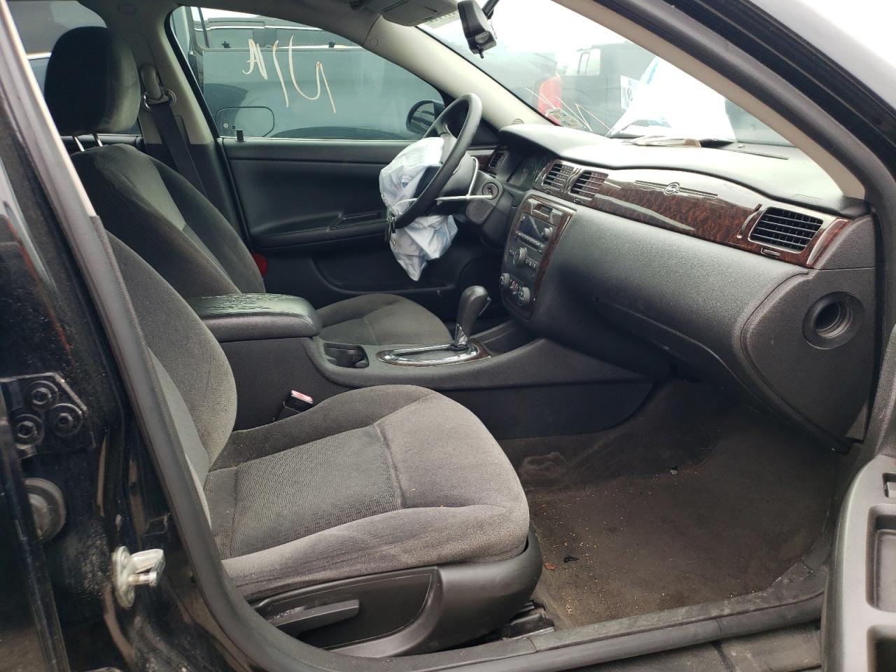 Photo 5 from auction – 2016 CHEVROLET IMPALA LIM with VIN 2G1WB5E38G1106367
