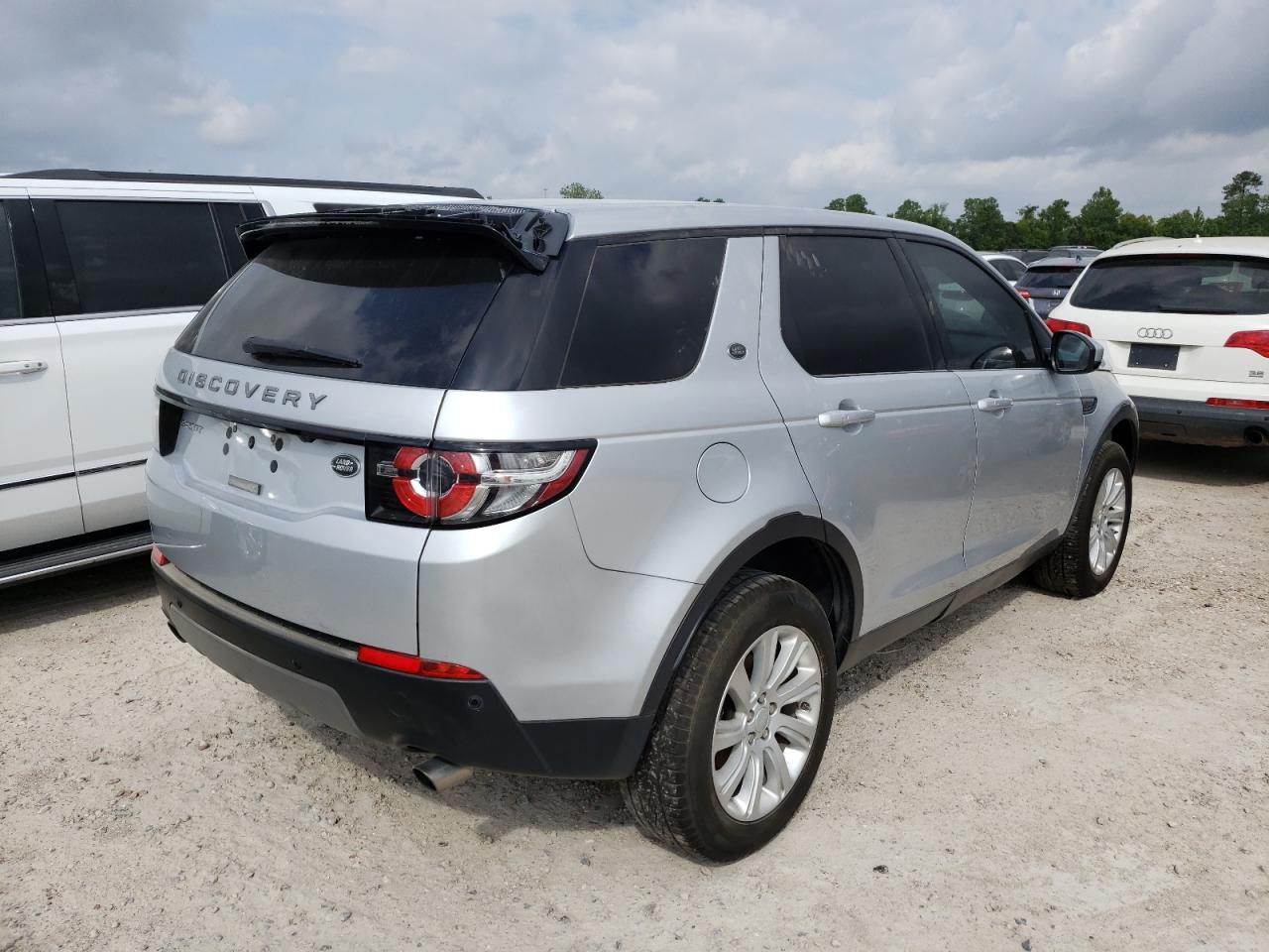 Photo 4 from auction – 2016 LAND ROVER DISCOVERY with VIN SALCP2BG0GH579672