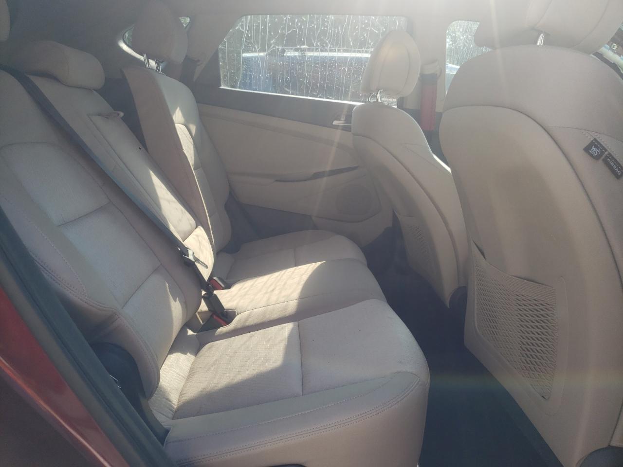 Photo 6 from auction – 2016 HYUNDAI TUCSON LIM with VIN KM8J33A24GU024488
