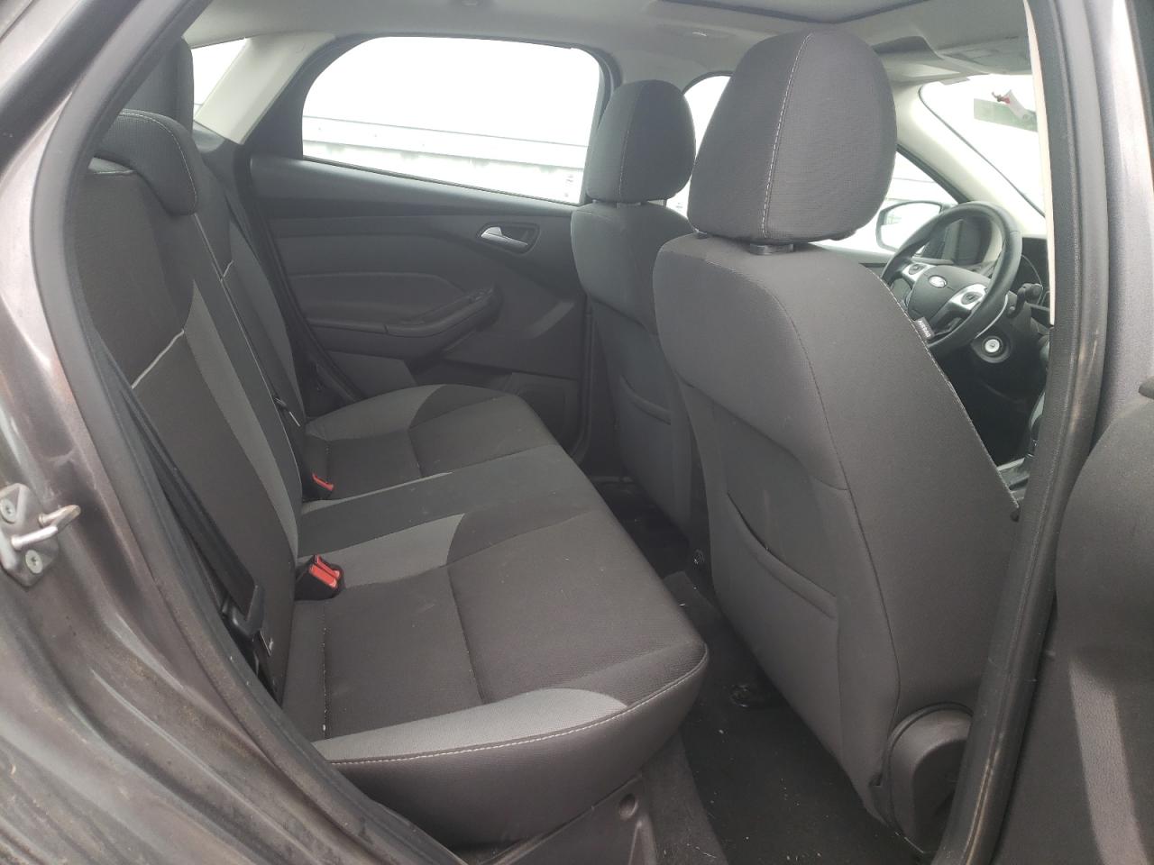Photo 6 from auction – 2013 FORD FOCUS SE with VIN 1FADP3F29DL201610
