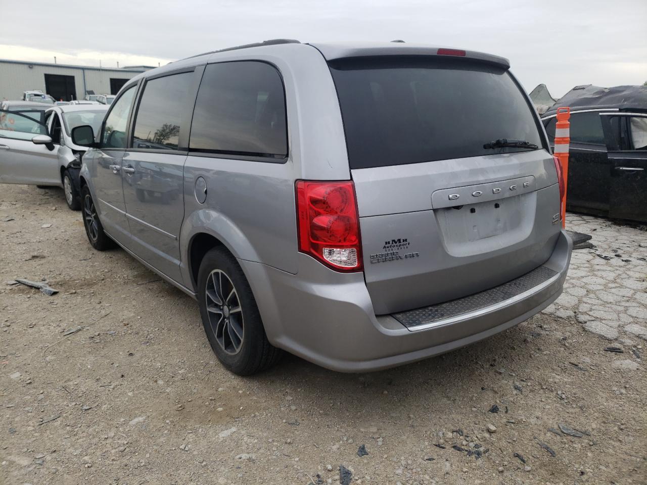 Photo 3 from auction – 2017 DODGE GRAND CARA with VIN 2C4RDGEG9HR842685