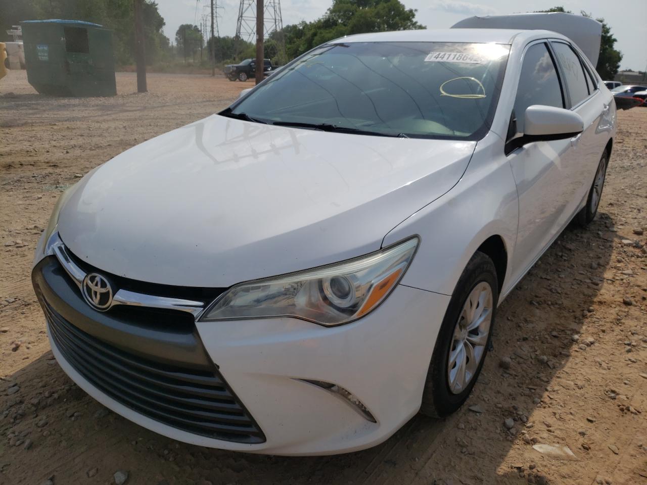 Photo 2 from auction – 2015 TOYOTA CAMRY LE with VIN 4T1BF1FK4FU902623