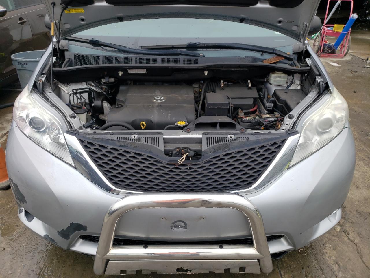Photo 7 from auction – 2013 TOYOTA SIENNA with VIN 5TDZK3DC2DS304425