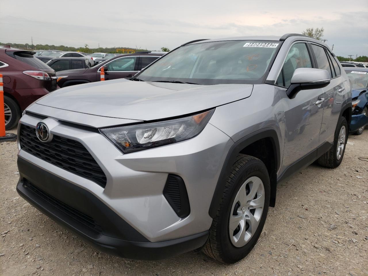 Photo 2 from auction – 2021 TOYOTA RAV4 LE with VIN 2T3G1RFV9MC245689