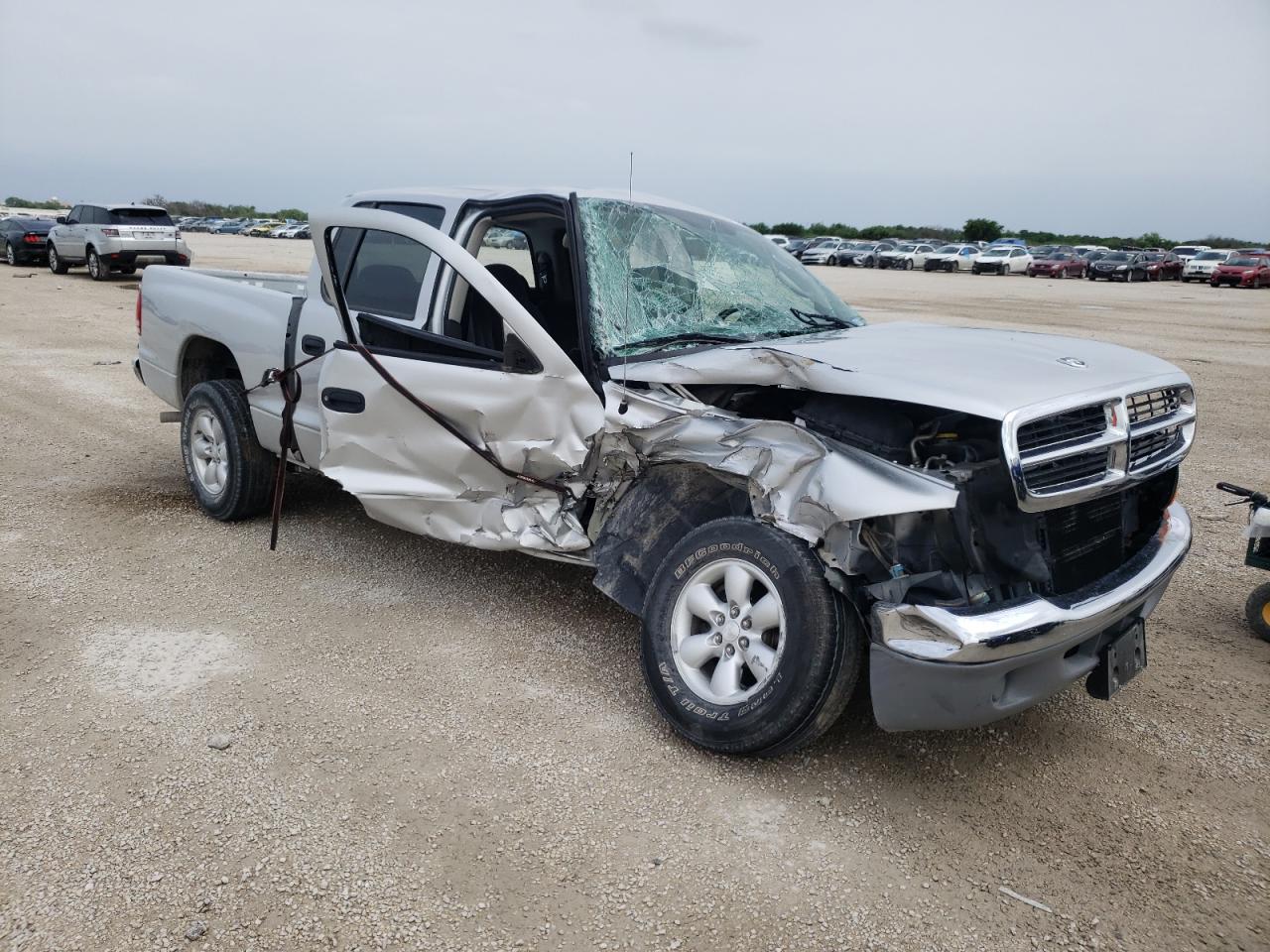 DODGE DAKOTA QUA 2004 with VIN 1D7HL48NX4S659320 - Photo from auction