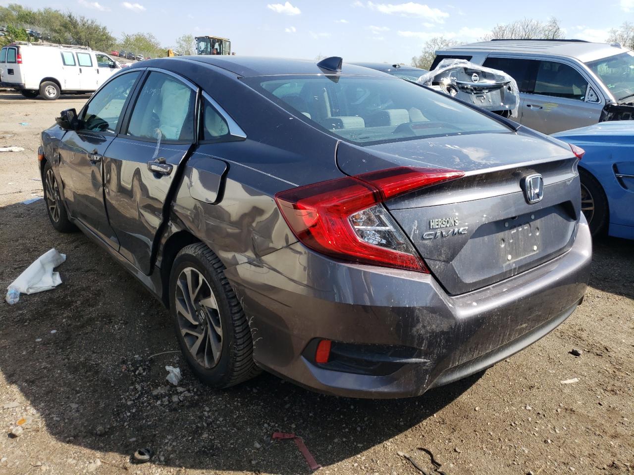 Photo 3 from auction – 2017 HONDA CIVIC EX with VIN 2HGFC2F79HH574722