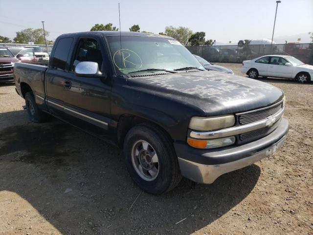 CHEVROLET SILVERADO 2002 with VIN 2GCEC19V721180506 - Photo from auction