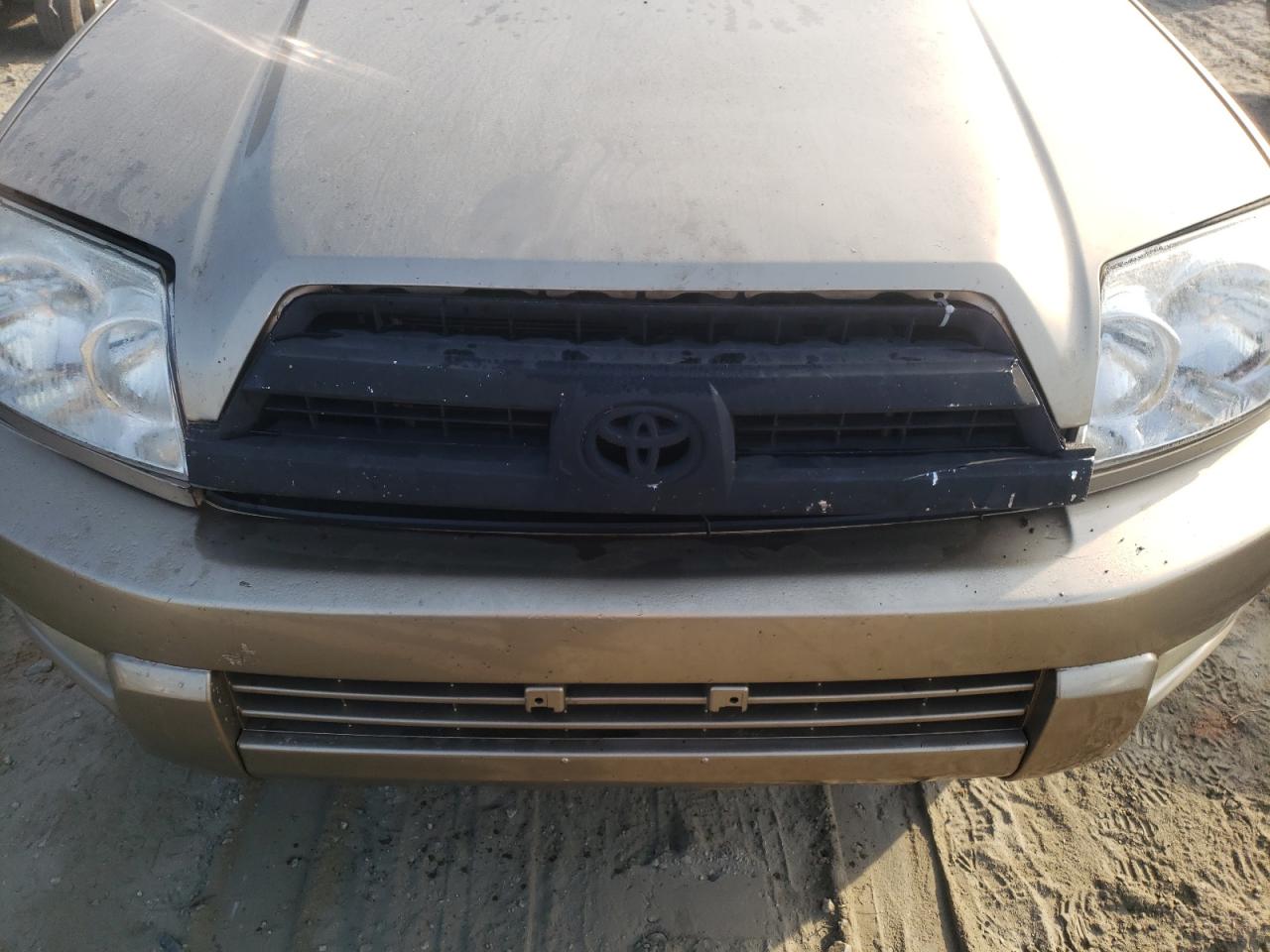 Photo 9 from auction – 2005 TOYOTA 4RUNNER SR with VIN JTEBU14R058040577