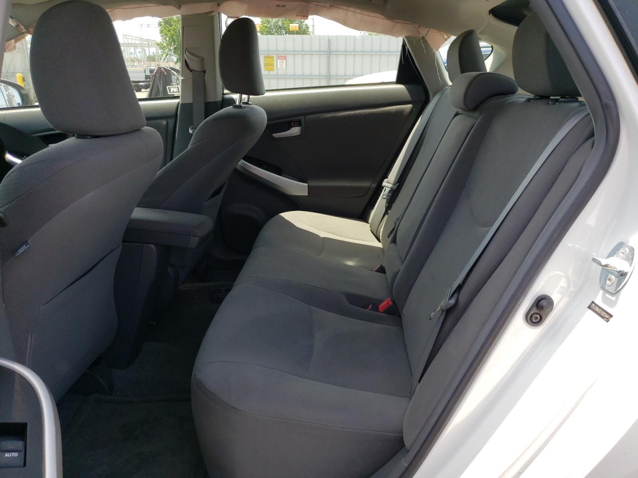 Zdjęcie 6 z aukcji – 2011 TOYOTA PRIUS z VIN JTDKN3DU1B0284914