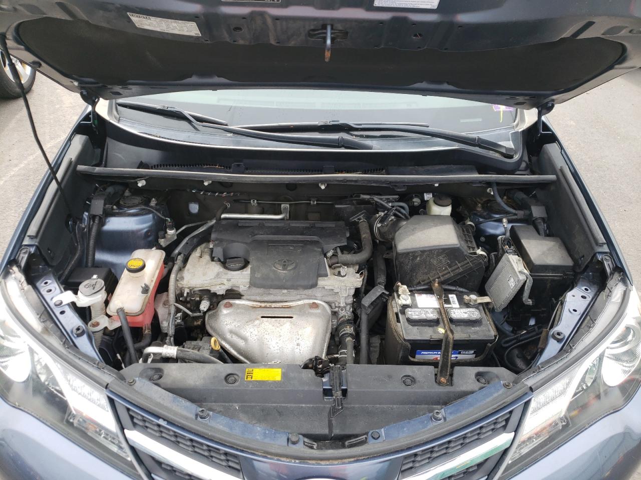 Photo 7 from auction – 2014 TOYOTA RAV4 LE with VIN 2T3BFREV4EW225881