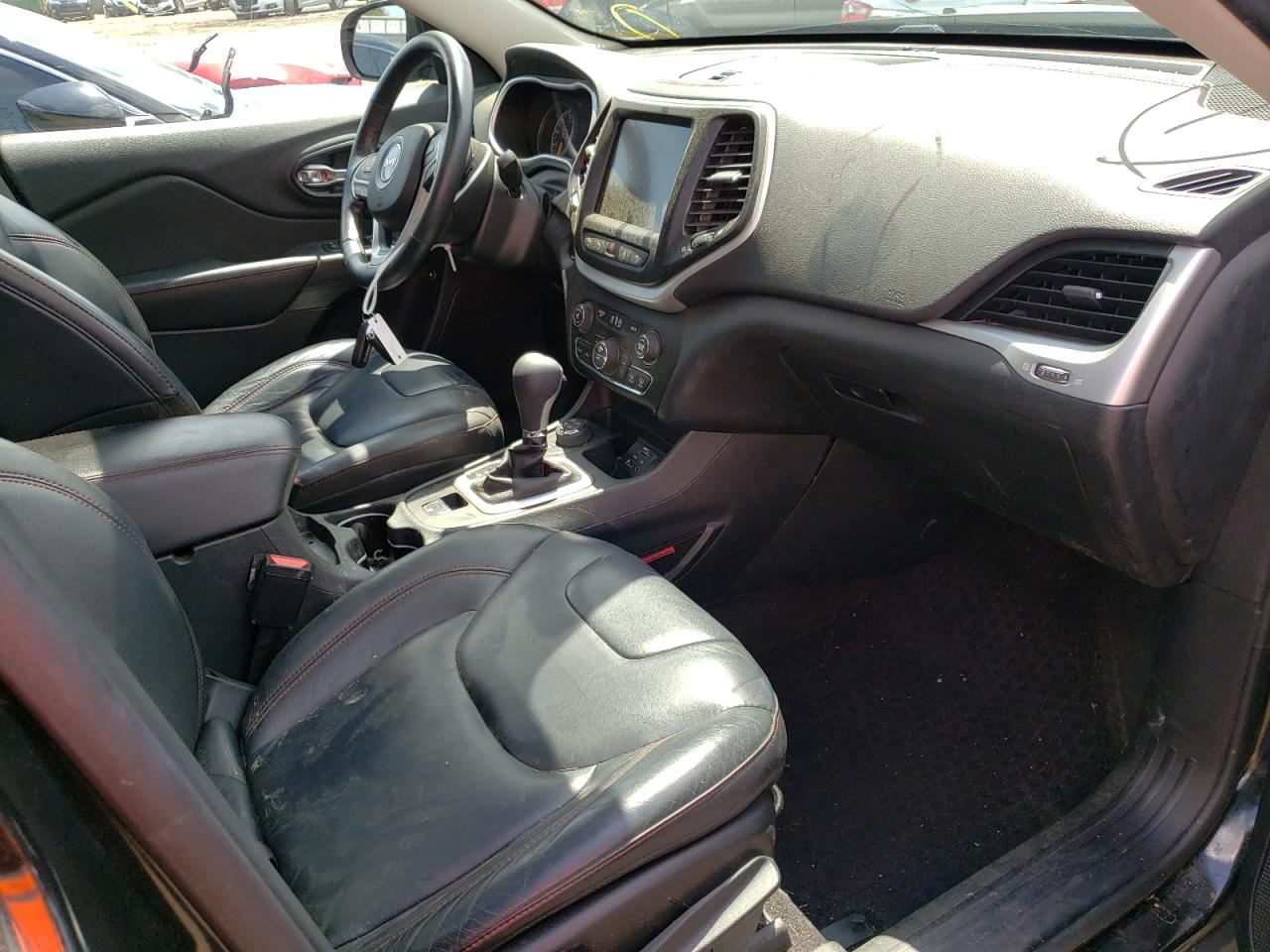 Photo 5 from auction – 2016 JEEP CHEROKEE T with VIN 1C4PJMBS4GW242167