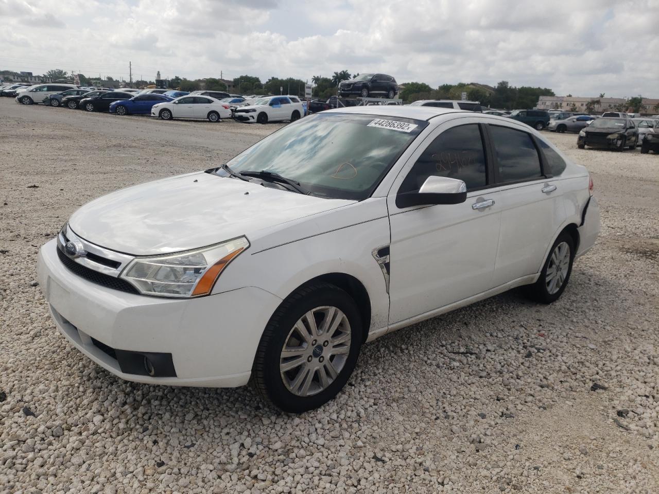 Photo 2 from auction – 2008 FORD FOCUS SE with VIN 1FAHP35N08W231631
