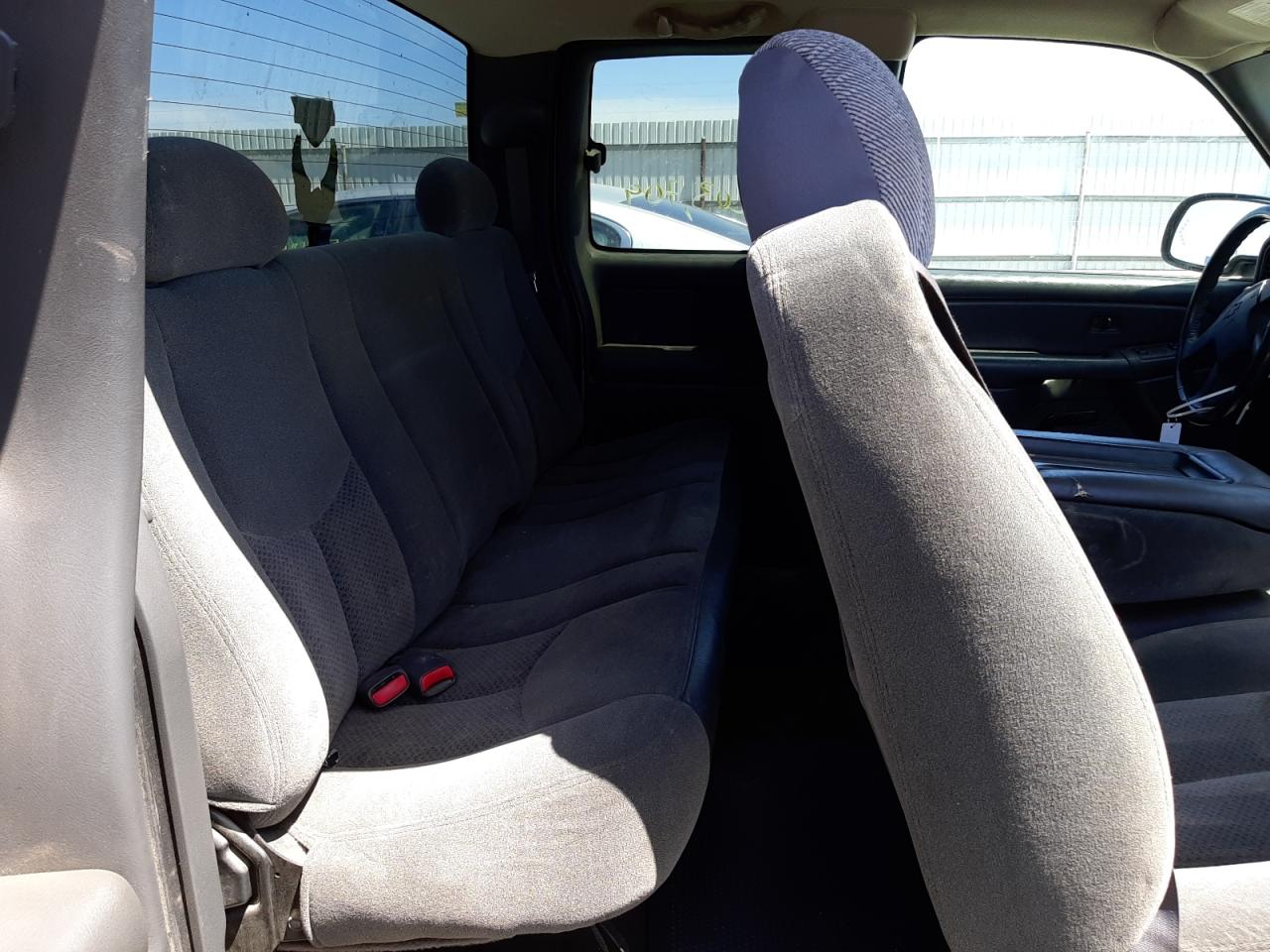 Photo 6 from auction – 2004 CHEVROLET SILVRDO LT with VIN 2GCEC19T341235440