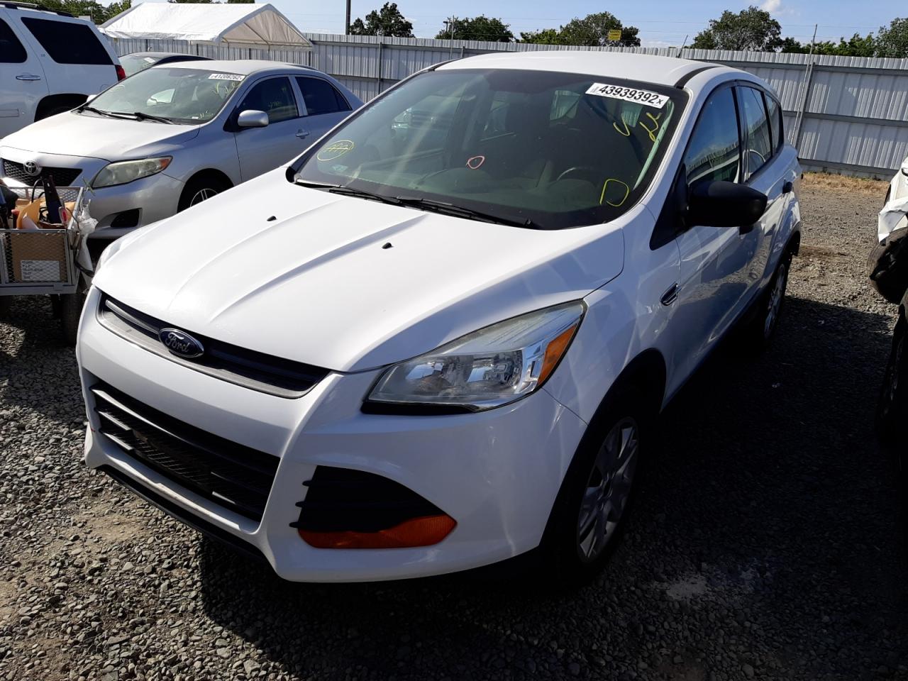 Photo 2 from auction – 2016 FORD ESCAPE S with VIN 1FMCU0F74GUC44383