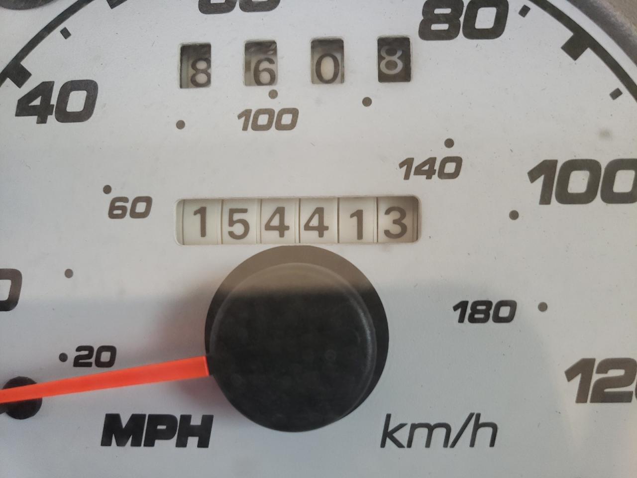 Photo 8 from auction – 2002 FORD EXPLORER S with VIN 1FMZU77E42UC06029