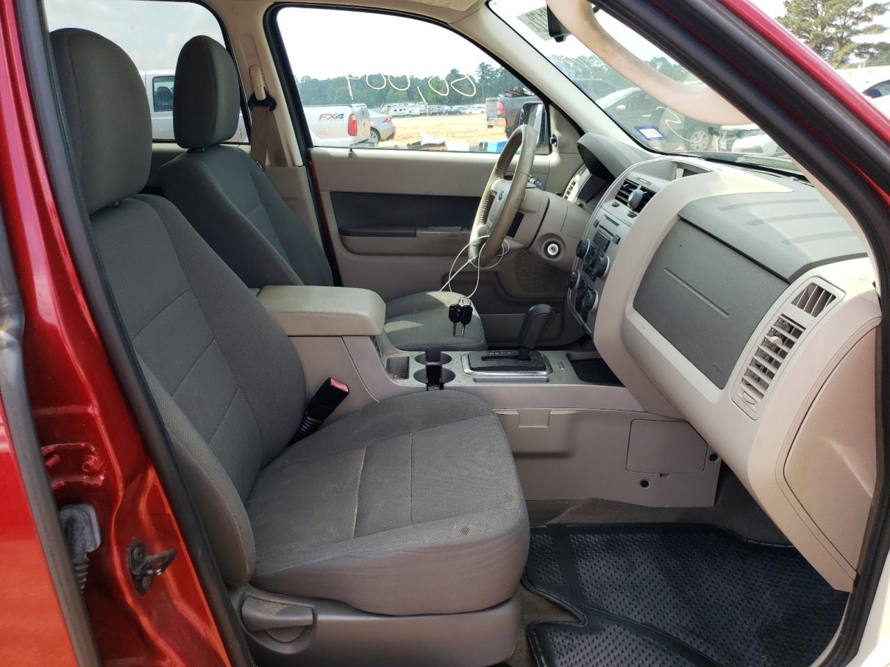 Photo 5 from auction – 2009 FORD ESCAPE XLT with VIN 1FMCU03G59KA15830