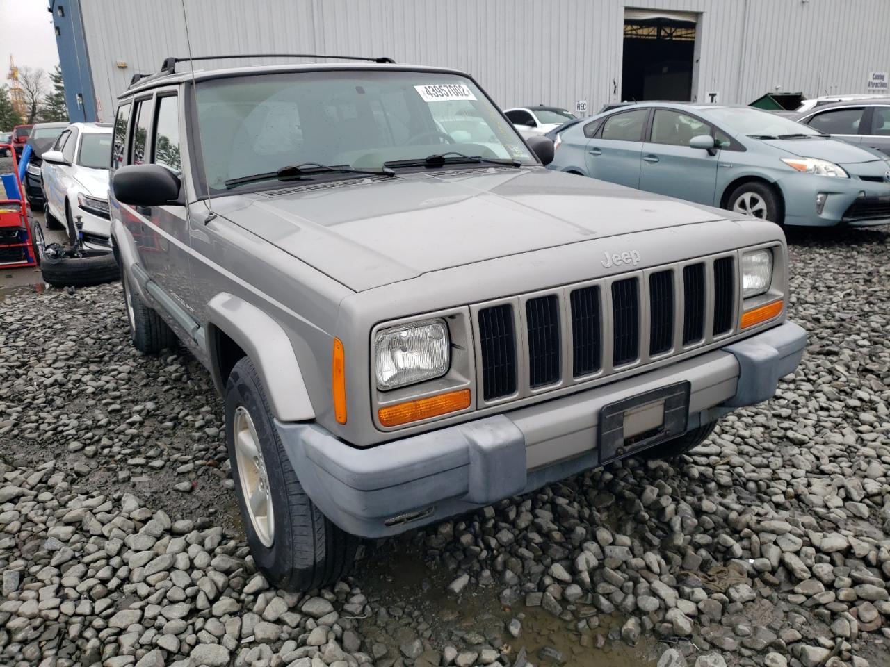 Photo 14 from auction – 2000 JEEP CHEROKEE S with VIN 1J4FF48S9YL174000