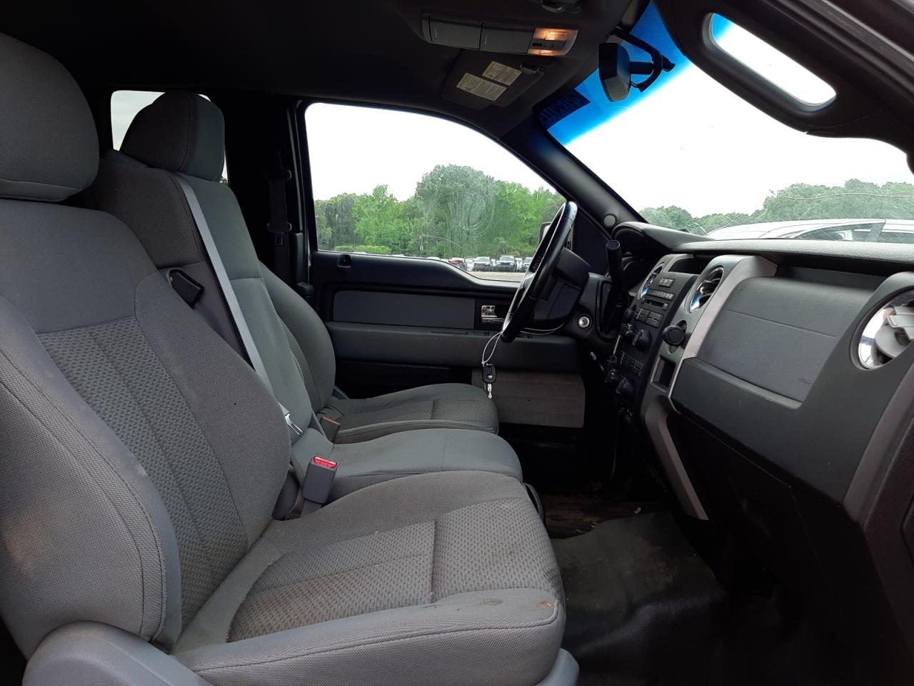 Photo 5 from auction – 2012 FORD F150 SUPER with VIN 1FTFX1EF7CFB36538