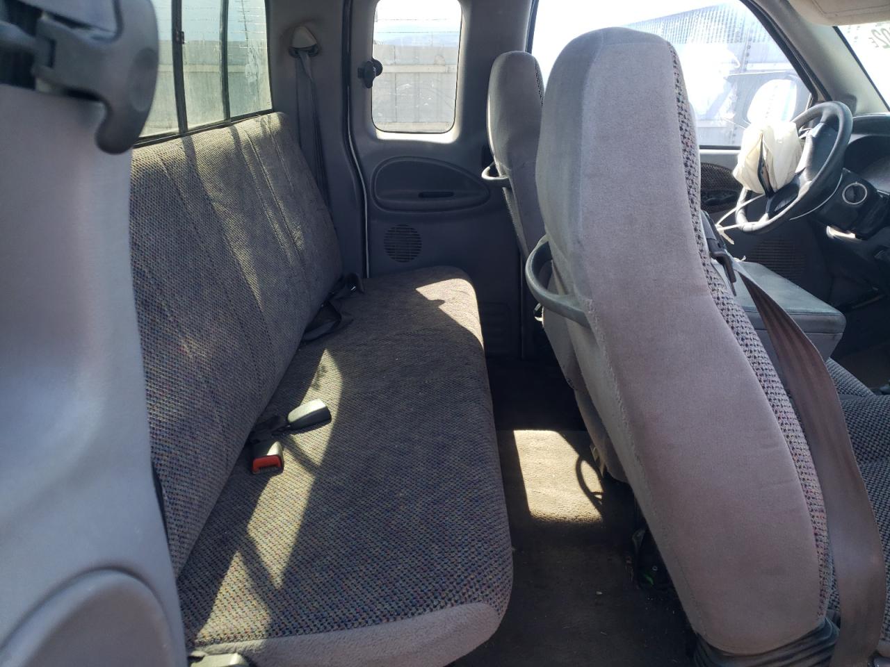 Photo 6 from auction – 1999 DODGE RAM 1500 with VIN 3B7HF13Z4XG228641