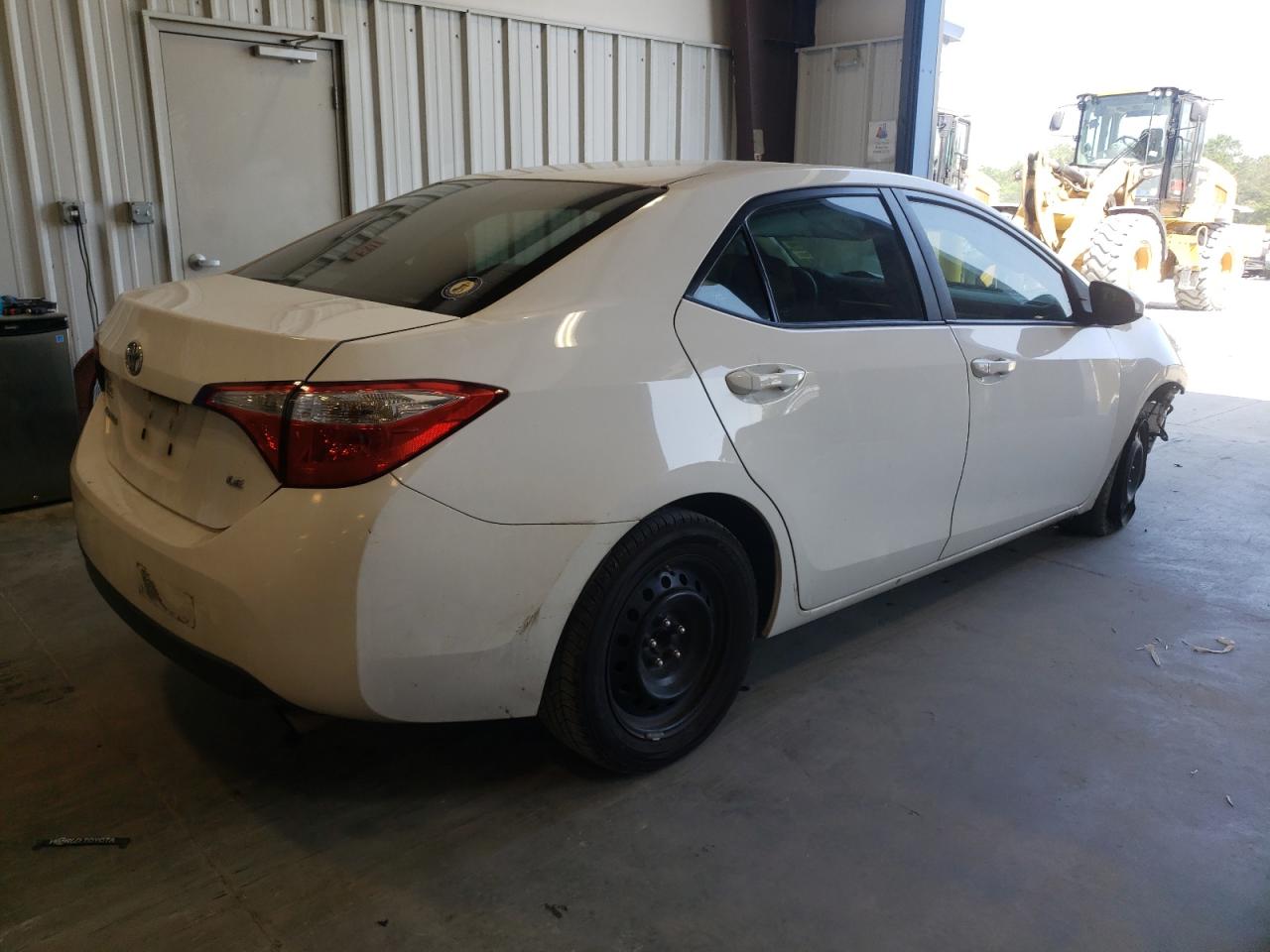 Photo 4 from auction – 2015 TOYOTA COROLLA L with VIN 2T1BURHE8FC467022
