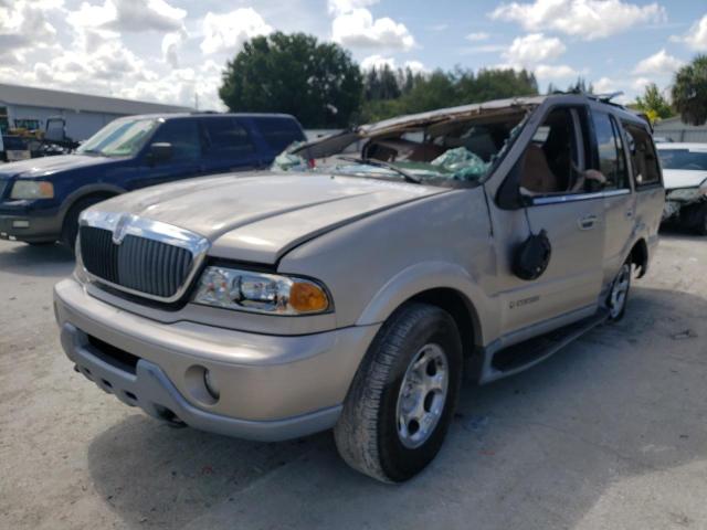 Photo 2 from auction – 2000 LINCOLN NAVIGATOR with VIN 5LMFU28A6YLJ40953