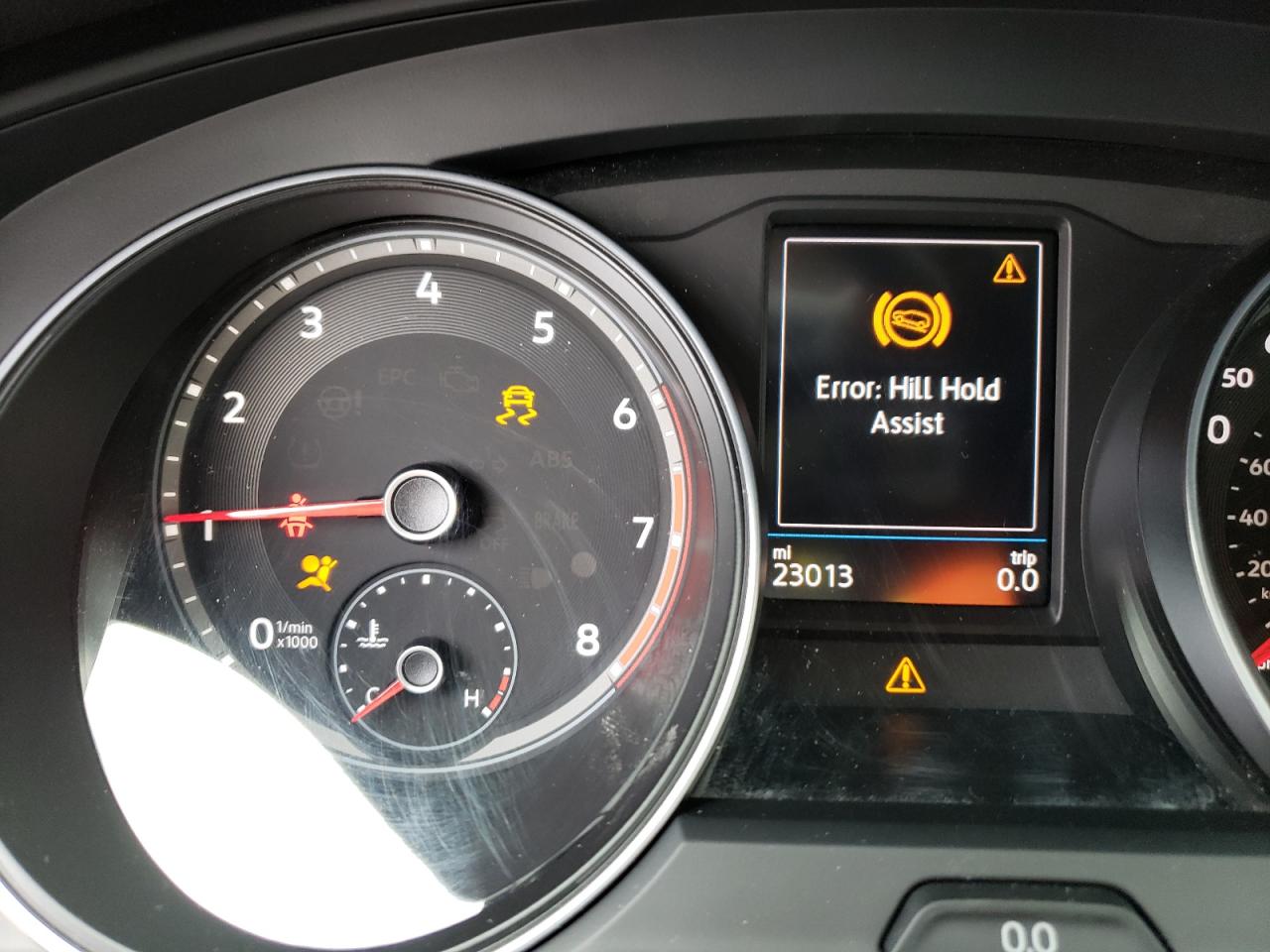 Photo 8 from auction – 2019 VOLKSWAGEN ATLAS SE with VIN 1V2DP2CA4KC573366