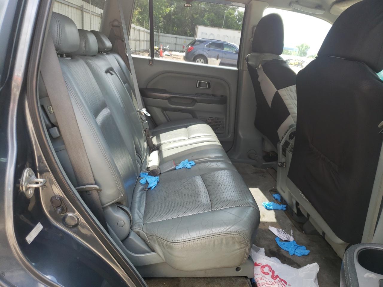 Photo 6 from auction – 2004 HONDA PILOT EXL with VIN 2HKYF18614H535704
