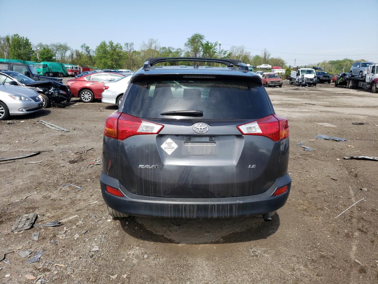 Photo 10 from auction – 2015 TOYOTA RAV4 LE with VIN JTMBFREV4FJ026345
