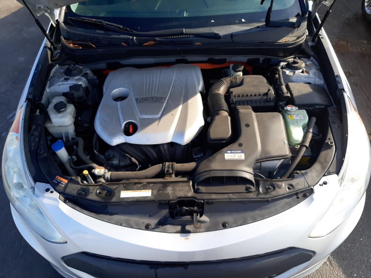 Photo 7 from auction – 2015 HYUNDAI SONATA HYB with VIN KMHEC4A49FA138009