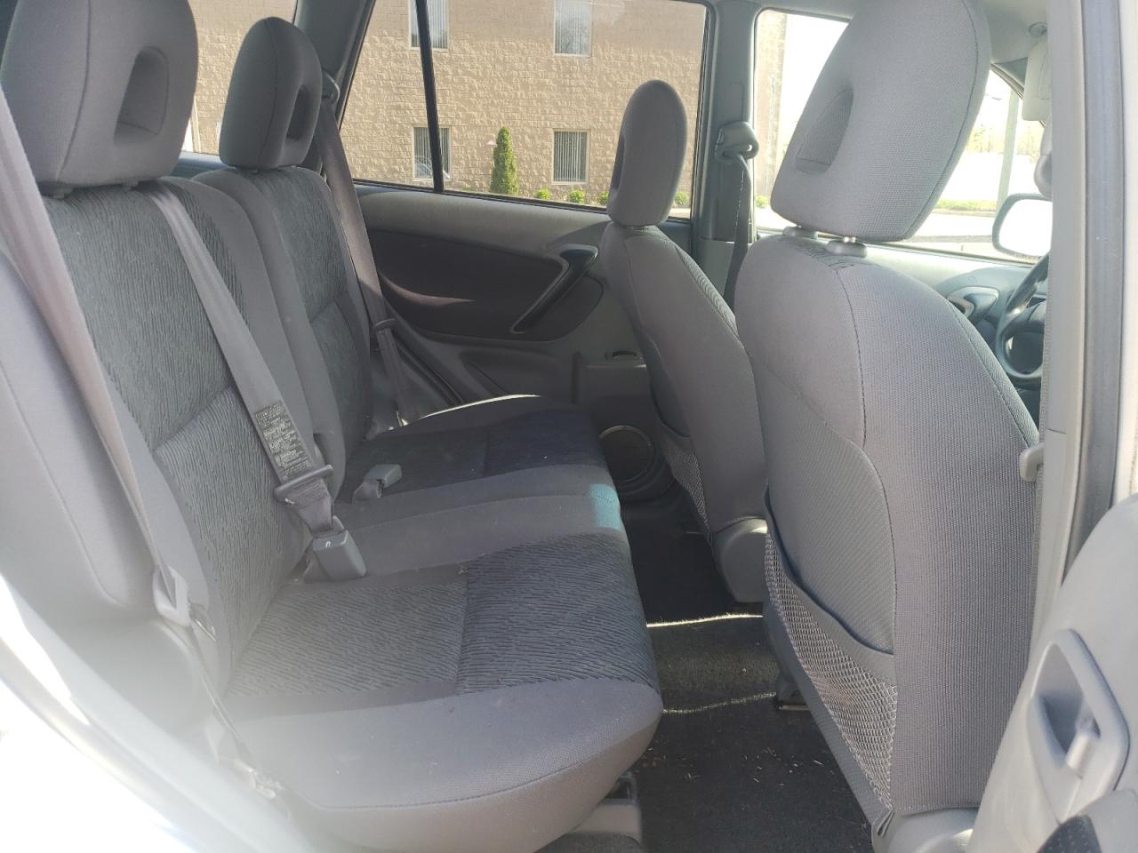 Photo 6 from auction – 2002 TOYOTA RAV4 with VIN JTEGH20V920080282