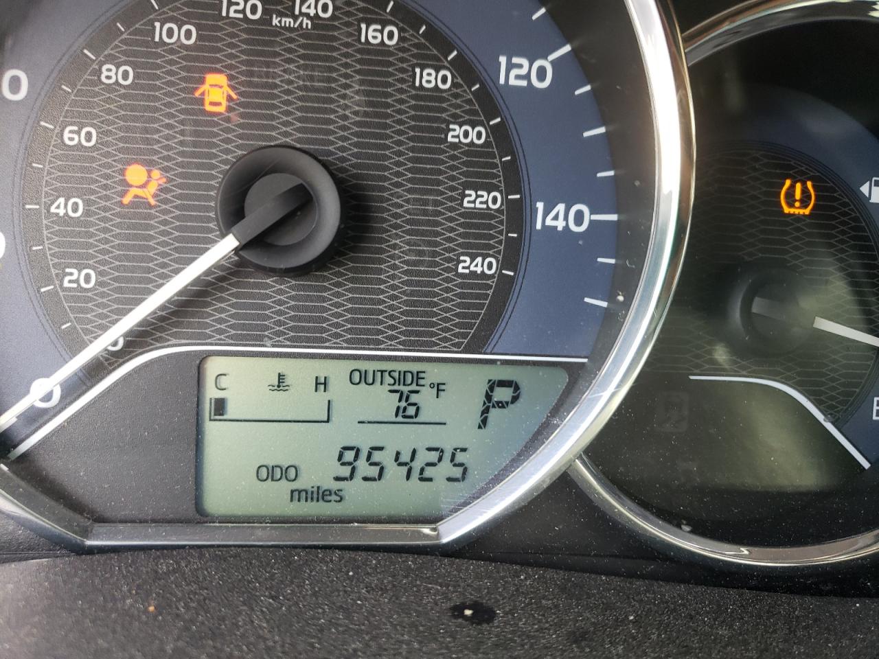 Photo 8 from auction – 2014 TOYOTA COROLLA L with VIN 2T1BURHE9EC048742