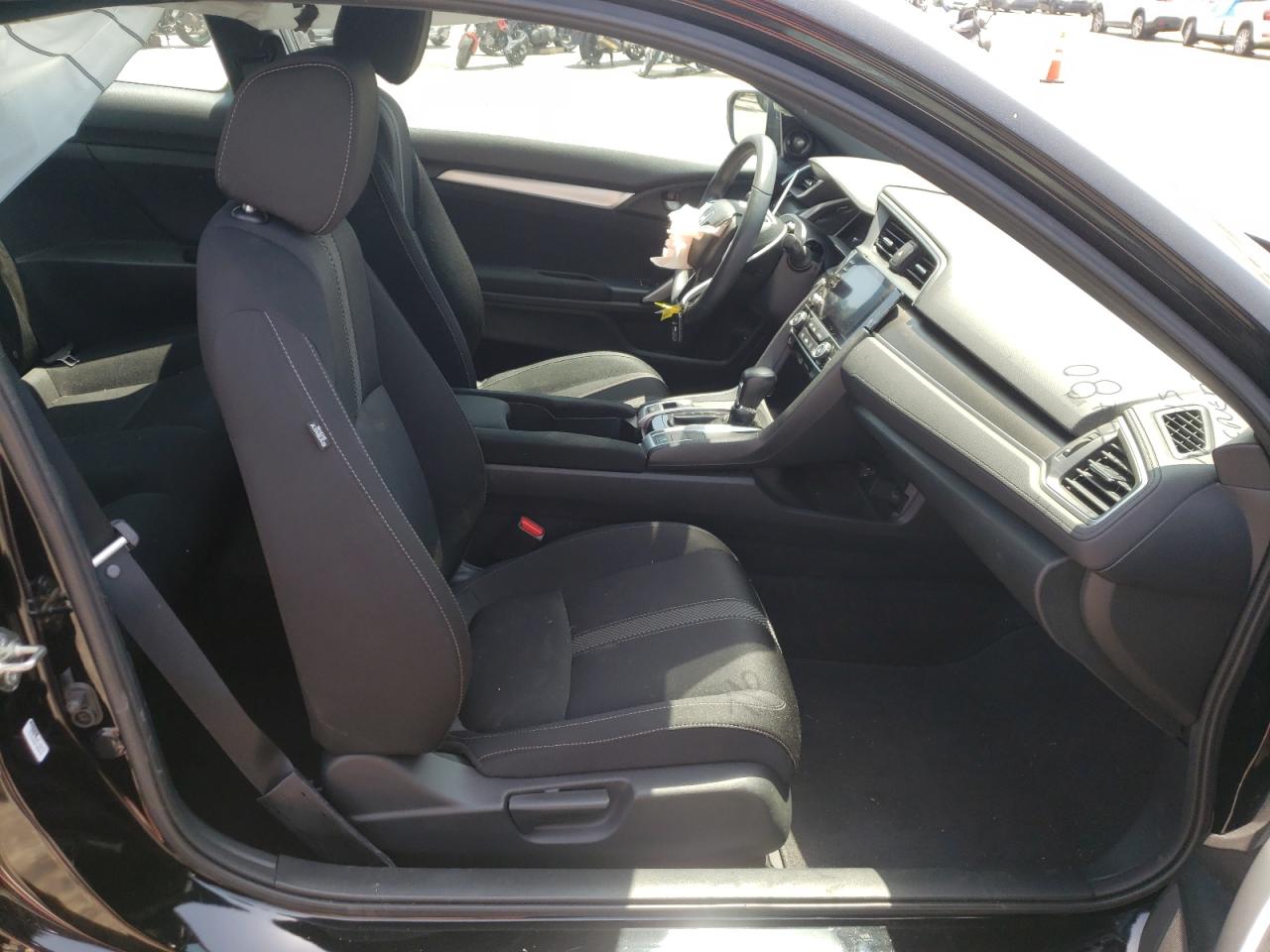 Photo 5 from auction – 2019 HONDA CIVIC EX with VIN 2HGFC3B33KH352662