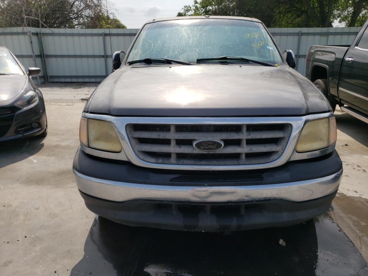Photo 9 from auction – 2002 FORD F150 SUPER with VIN 1FTRW07692KB72678