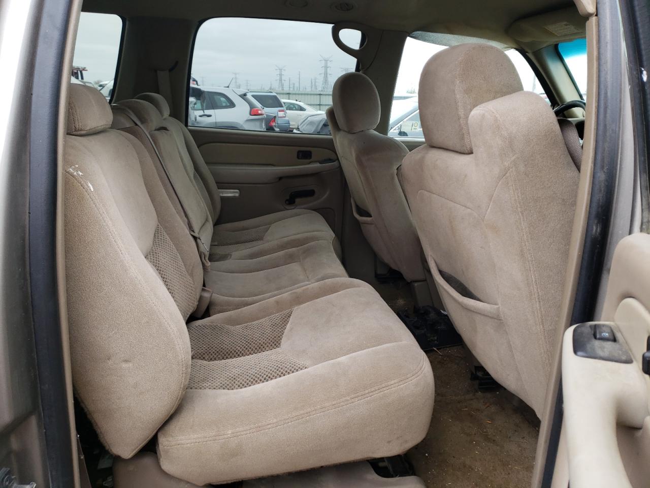 Photo 6 from auction – 2003 CHEVROLET SUBURBAN C with VIN 1GNEC16Z53J186486