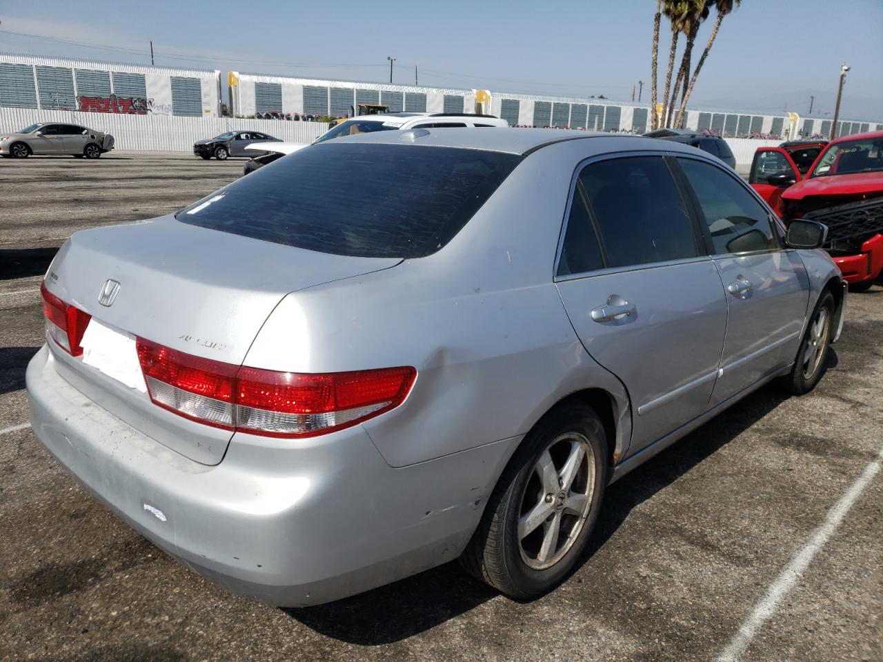 Photo 4 from auction – 2004 HONDA ACCORD EX with VIN 1HGCM55824A050199
