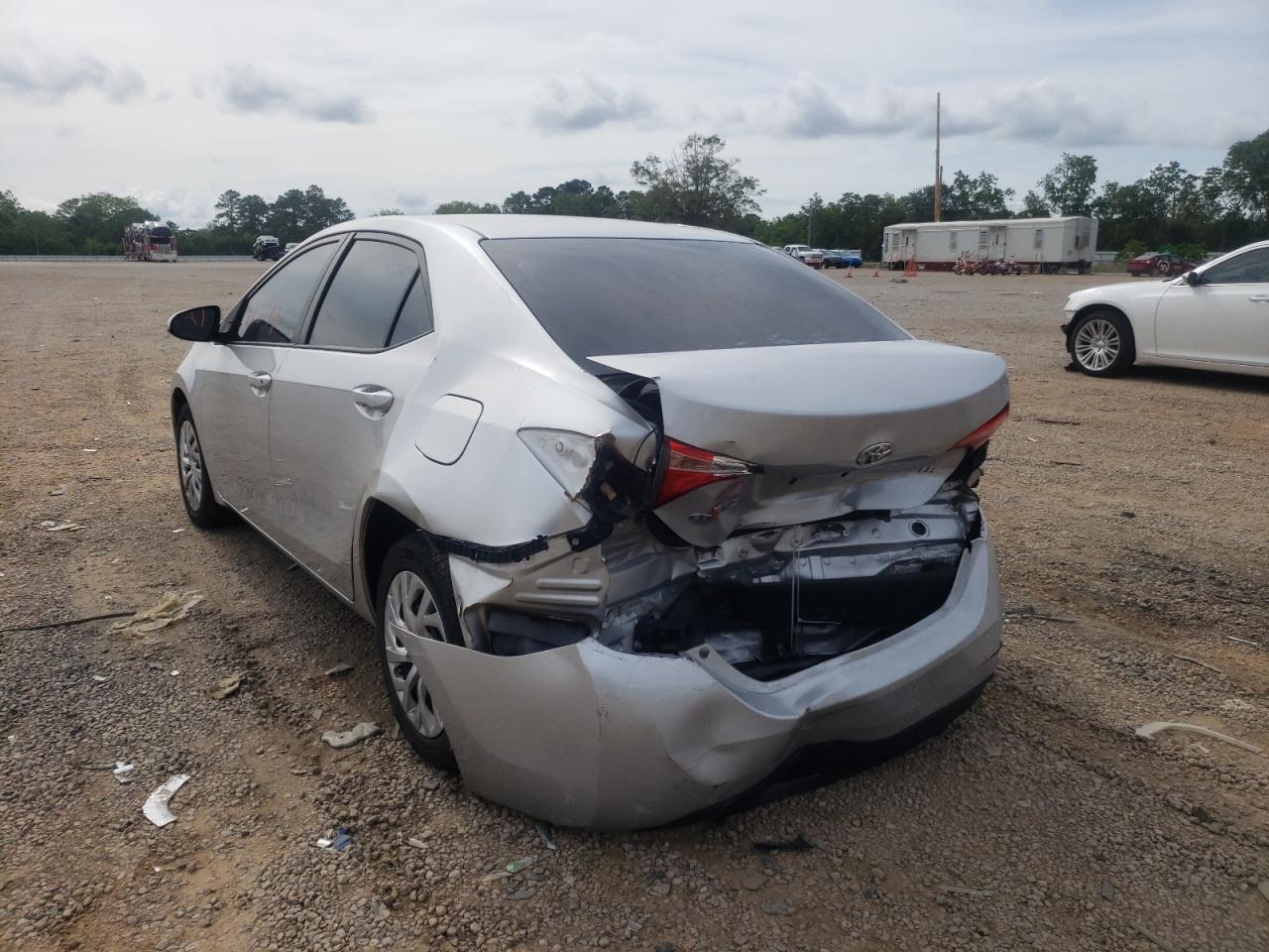 Photo 3 from auction – 2017 TOYOTA COROLLA L with VIN 5YFBURHE8HP660919