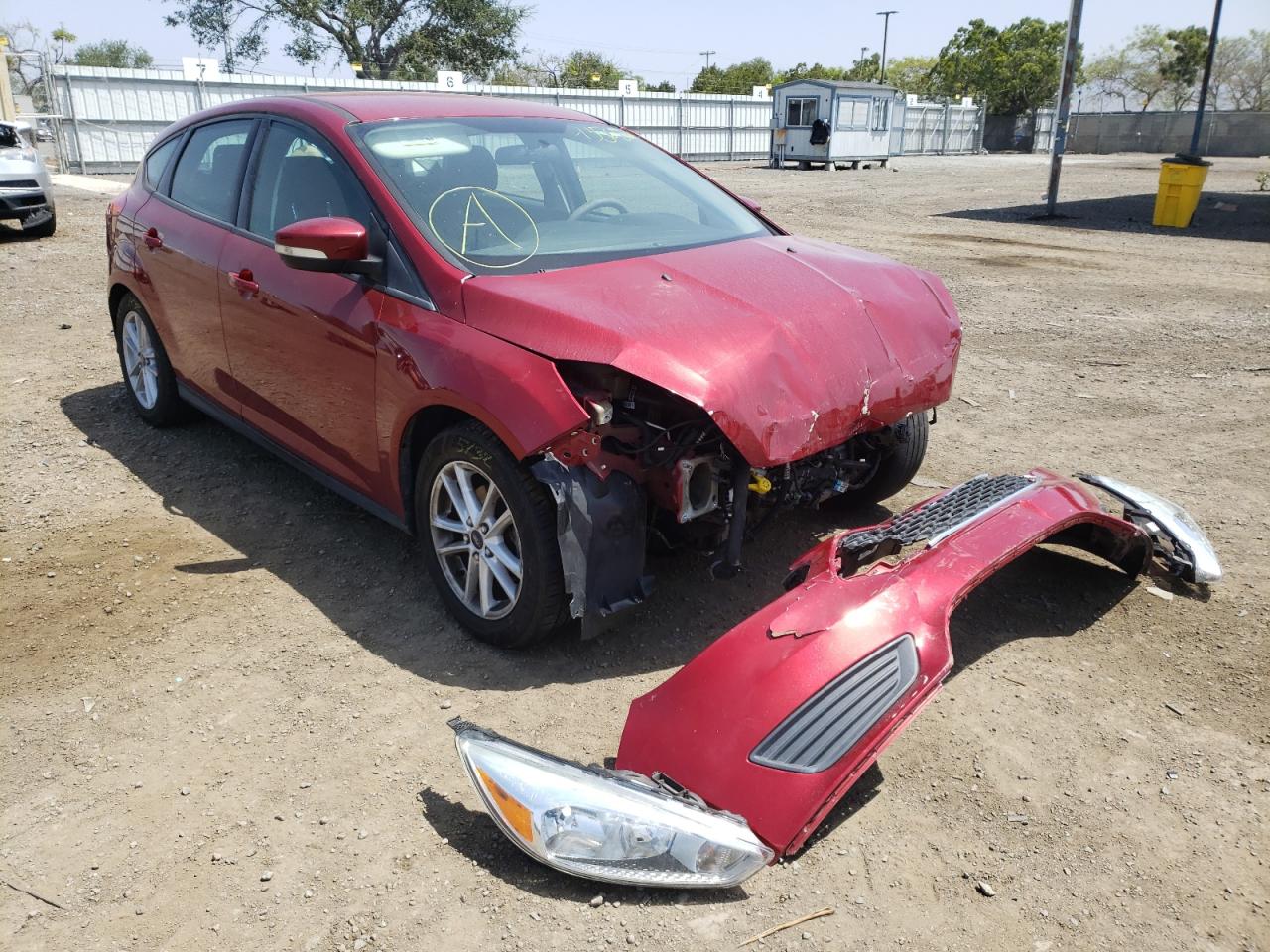 FORD FOCUS SE 2016 with VIN 1FADP3K2XGL246484 - Photo from auction