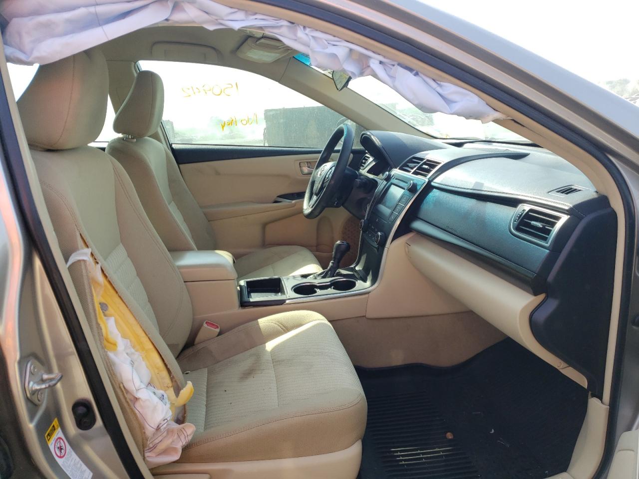 Photo 5 from auction – 2016 TOYOTA CAMRY LE with VIN 4T1BF1FK0GU126623